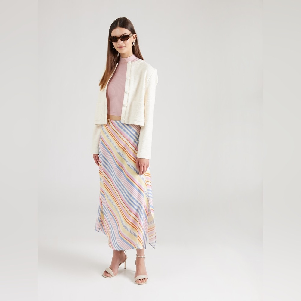 FRNCH Pastel Striped A-Line (selling the white ruffled blouse as well) - Picture 5 of 12
